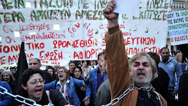 Masurile de austeritate din Grecia au facut ca Syriza si Golden Down sa creasca in sondaje